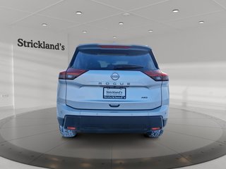 2025 Nissan Rogue AWD SV Moonroof in Stratford, Ontario - 2 - w320h240px