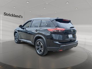 2025 Nissan Rogue AWD SV Moonroof in Stratford, Ontario - 4 - w320h240px