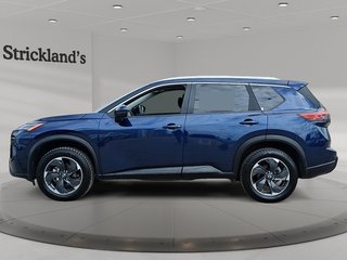 2025 Nissan Rogue AWD SV Moonroof in Stratford, Ontario - 5 - w320h240px