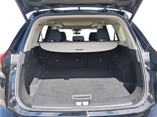2025 Nissan Rogue AWD SV Moonroof in Stratford, Ontario - 6 - w320h240px