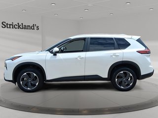 2025 Nissan Rogue AWD SV Moonroof in Stratford, Ontario - 5 - w320h240px