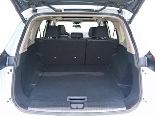2025 Nissan Rogue AWD SV Moonroof in Stratford, Ontario - 6 - w320h240px