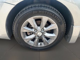 2012 Nissan Sentra 2.0 CVT in Stratford, Ontario - 6 - w320h240px