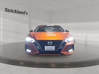 2021 Nissan Sentra SR CVT in Stratford, Ontario - 2 - w320h240px