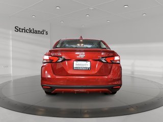 2023 Nissan Versa 1.6 SR CVT in Stratford, Ontario - 3 - w320h240px