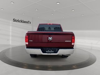 2022  RAM 1500 Classic Crew Cab 4x4 (DS) SLT (140.5 WB 5'7 Box) SWB in Stratford, Ontario - 3 - w320h240px