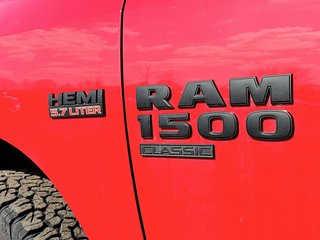 2022  RAM 1500 Classic Crew Cab 4x4 (DS) ST (140.5 WB 5'7 Box) SWB in Stratford, Ontario - 6 - w320h240px