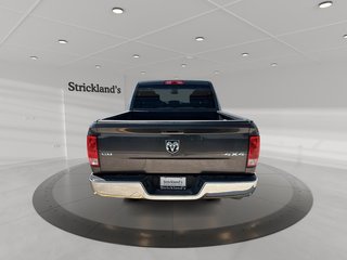 2022 Ram RAM 1500 Classic Crew Cab 4x4 (DS) SLT (140.5 WB 5'7 Box) SWB in Stratford, Ontario - 3 - w320h240px