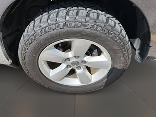 2022 Ram RAM 1500 Classic Crew Cab 4x4 (DS) SLT (140.5 WB 5'7 Box) SWB in Stratford, Ontario - 6 - w320h240px
