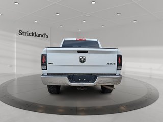 2022 Ram RAM 1500 Classic Crew Cab 4x4 (DS) SLT (140.5 WB 5'7 Box) SWB in Stratford, Ontario - 5 - w320h240px