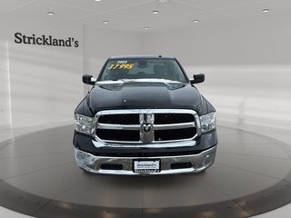 2023 Ram RAM 1500 Classic Crew Cab 4x4 (DS) SLT (140.5 WB 5'7 Box) SWB in Stratford, Ontario - 2 - w320h240px