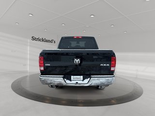 2023 Ram RAM 1500 Classic Crew Cab 4x4 (DS) SLT (140.5 WB 5'7 Box) SWB in Stratford, Ontario - 3 - w320h240px