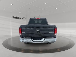 2023 Ram RAM 1500 Classic Crew Cab 4x4 (DS) SLT (140.5 WB 5'7 Box) SWB in Stratford, Ontario - 3 - w320h240px