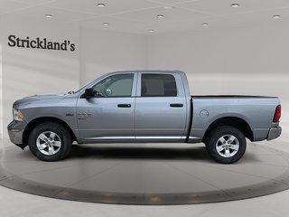 2023 Ram RAM 1500 Classic Crew Cab 4x4 (DS) SLT (140.5 WB 5'7 Box) SWB in Stratford, Ontario - 5 - w320h240px