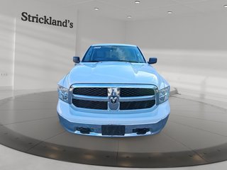 2023 Ram RAM 1500 Classic Crew Cab 4x4 (DS) SLT (140.5 WB 5'7 Box) SWB in Stratford, Ontario - 2 - w320h240px