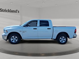 2023 Ram RAM 1500 Classic Crew Cab 4x4 (DS) SLT (140.5 WB 5'7 Box) SWB in Stratford, Ontario - 5 - w320h240px