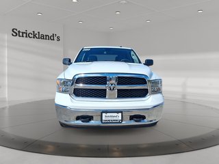 2023 Ram RAM 1500 Classic Crew Cab 4x4 (DS) SLT (140.5 WB 5'7 Box) SWB in Stratford, Ontario - 2 - w320h240px