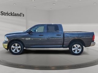 2023 Ram RAM 1500 Classic Crew Cab 4x4 (DS) SLT (140.5 WB 5'7 Box) SWB in Stratford, Ontario - 5 - w320h240px