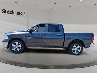 2023 Ram RAM 1500 Classic Crew Cab 4x4 (DS) SLT (140.5 WB 5'7 Box) SWB in Stratford, Ontario - 5 - w320h240px