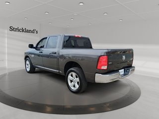2023 Ram RAM 1500 Classic Crew Cab 4x4 (DS) SLT (140.5 WB 5'7 Box) SWB in Stratford, Ontario - 4 - w320h240px