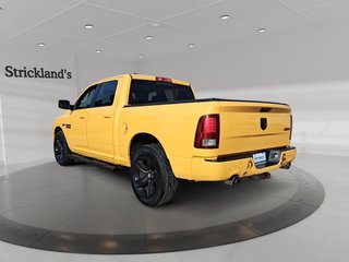 2016 Ram RAM 1500 Crew Cab 4x4 Sport (140.5 WB - 5.7 Box) in Stratford, Ontario - 4 - w320h240px
