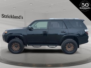 2017 Toyota 4Runner SR5 V6 5A in Stratford, Ontario - 5 - w320h240px