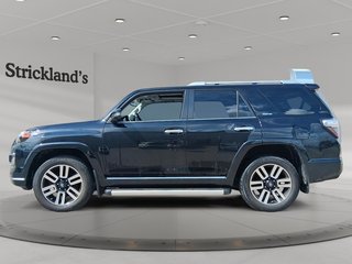 2018 Toyota 4Runner SR5 V6 5A in Stratford, Ontario - 5 - w320h240px