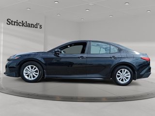 2025 Toyota Camry Hybrid SE FWD in Stratford, Ontario - 5 - w320h240px