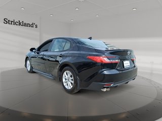 2025 Toyota Camry Hybrid SE FWD in Stratford, Ontario - 4 - w320h240px