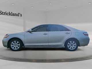 2007 Toyota Camry 4-door Sedan SE V6 in Stratford, Ontario - 5 - w320h240px