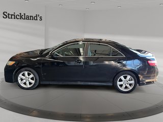 2007 Toyota Camry 4-door Sedan SE 5A in Stratford, Ontario - 5 - w320h240px