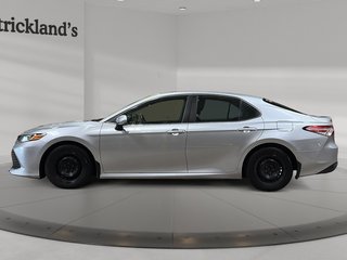 2019 Toyota Camry 4-Door Sedan LE 8A in Stratford, Ontario - 5 - w320h240px