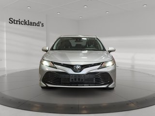 2019 Toyota Camry 4-Door Sedan LE 8A in Stratford, Ontario - 2 - w320h240px