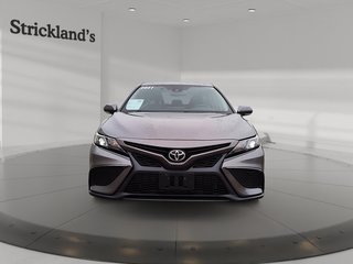 2021  Camry SE in Stratford, Ontario - 2 - w320h240px