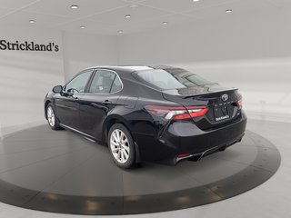2022  Camry SE in Stratford, Ontario - 4 - w320h240px