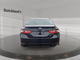 2022  Camry SE in Stratford, Ontario - 3 - w320h240px