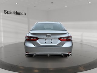 2022  Camry SE in Stratford, Ontario - 3 - w320h240px