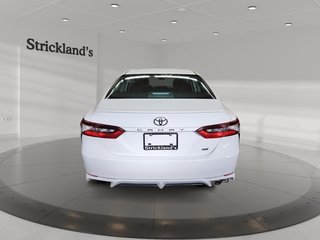 2022  Camry SE in Stratford, Ontario - 2 - w320h240px