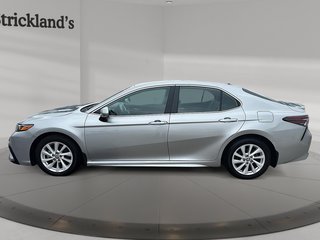2024 Toyota Camry SE AWD in Stratford, Ontario - 5 - w320h240px