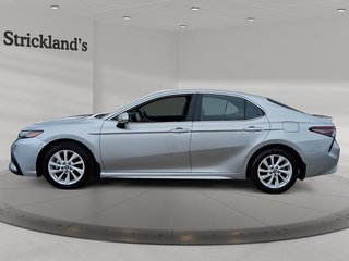 2024 Toyota Camry SE in Stratford, Ontario - 5 - w320h240px