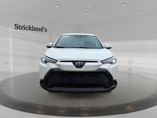 2023 Toyota Corolla Cross Hybrid SE AWD in Stratford, Ontario - 2 - w320h240px