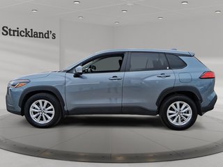 2024 Toyota Corolla Cross LE AWD in Stratford, Ontario - 5 - w320h240px