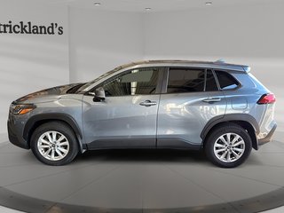 2024 Toyota Corolla Cross LE AWD in Stratford, Ontario - 5 - w320h240px