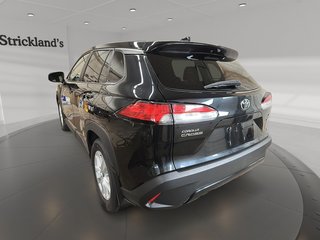 2024 Toyota Corolla Cross LE AWD in Stratford, Ontario - 4 - w320h240px