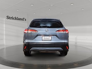 2024 Toyota Corolla Cross LE AWD in Stratford, Ontario - 3 - w320h240px