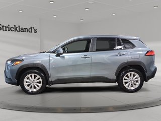 2024 Toyota Corolla Cross LE AWD in Stratford, Ontario - 5 - w320h240px