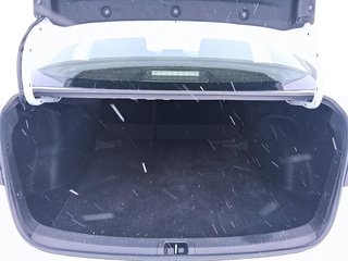 2024 Toyota Corolla Hybrid LE in Stratford, Ontario - 6 - w320h240px