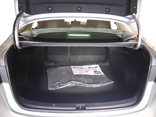 2024 Toyota Corolla Hybrid LE in Stratford, Ontario - 6 - w320h240px