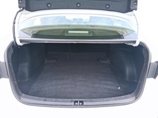 2024 Toyota Corolla Hybrid LE in Stratford, Ontario - 6 - w320h240px