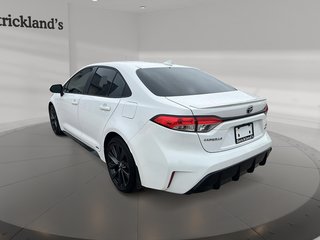 2025 Toyota COROLLA HYBRID SE AWD in Stratford, Ontario - 4 - w320h240px